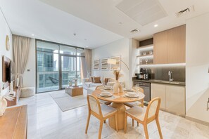 Luxe appartement, uitzicht op het water | Dineerruimte