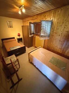 2 bedrooms