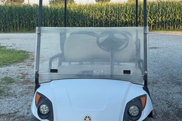 Must be 18+ to drive Golf Cart
Operate at own Risk / Not street legal