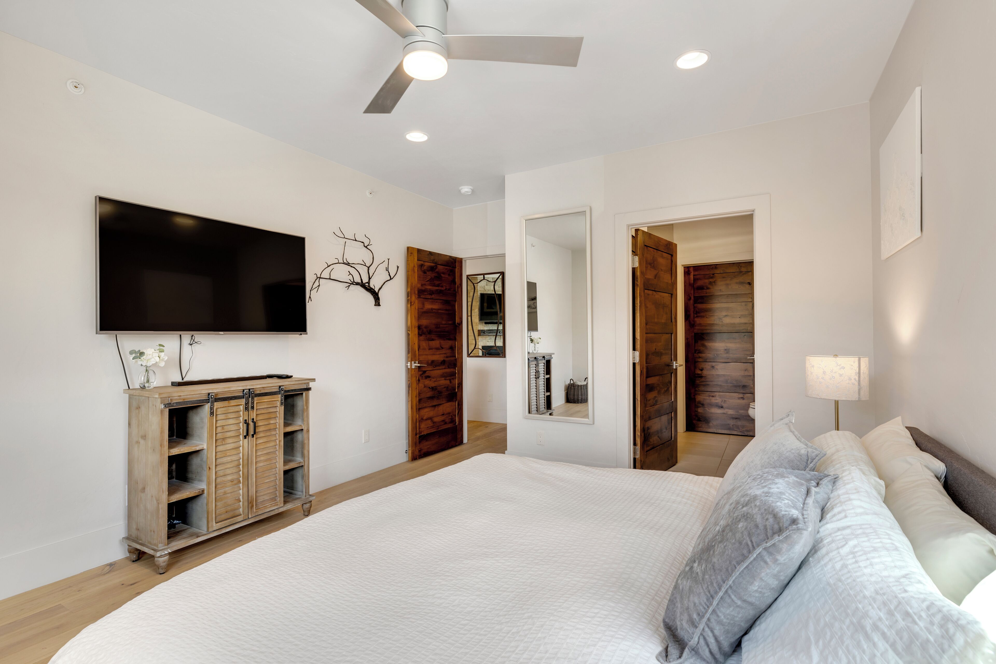 1 habitación, internet y ropa de cama 