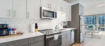 4BR Corporate Suite Central and Modern