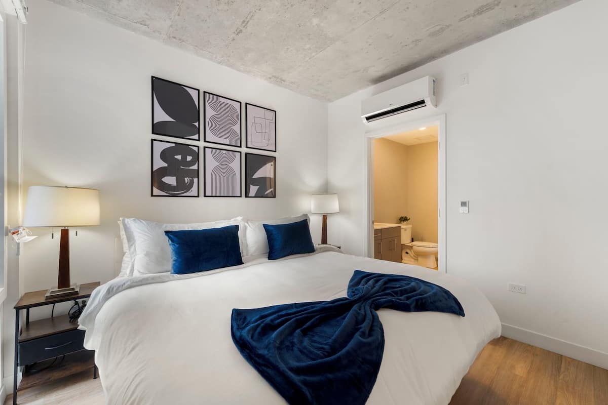 Superior Apartment, City View | Iron/ironing board, free WiFi