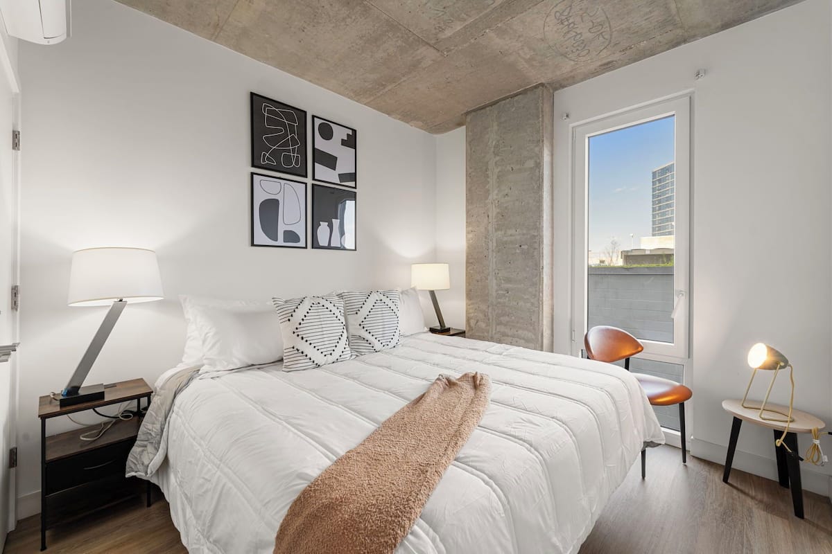 Standard Apartment, City View | Iron/ironing board, free WiFi