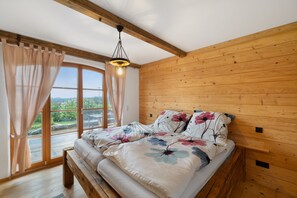 1 bedroom, WiFi, bed sheets - Apartment 'Walcher Alm' with Lake View, Shared Terrace and Wi-Fi (Höslwang)