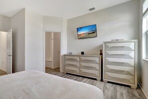 4 chambres, bureau, Wi-Fi gratuit, draps fournis
