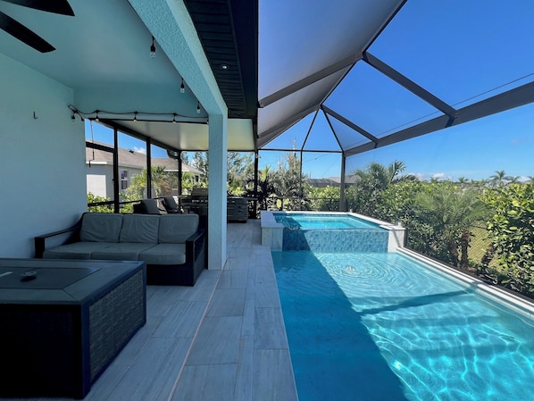 Piscine extérieure, piscine chauffée