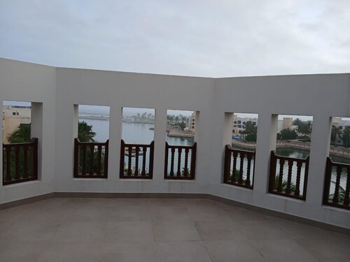 Tranquil condo with AC in charming Salalah