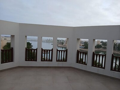 Tranquil condo with AC in charming Salalah