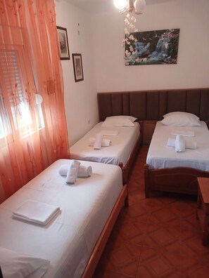 2 Schlafzimmer, Bügeleisen/Bügelbrett, WLAN, Bettwäsche