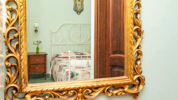 1 chambre, fer et planche Ă repasser, Wi-Fi, draps fournis