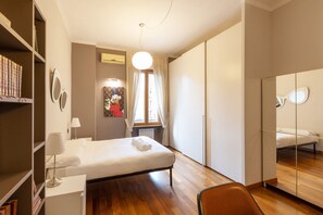 2 室のベッドルーム、WiFi
