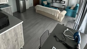 Apartment, 1 Bedroom, Balcony | Living room
