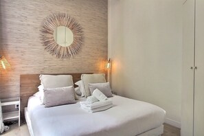 2 camere, una scrivania, ferro/asse da stiro, Wi-Fi gratuito