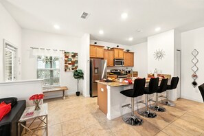 Interior - Vibrant 5BR Family Retreat in Storey Lake! (Kissimmee)