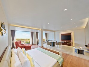 Tulip Suite | Desk, free WiFi, bed sheets