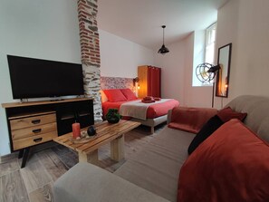 WiFi, bed sheets - Studio Indus in the center of Beaupréau (Beaupréau-en-Mauges)