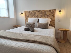 Unclassified image, 2 of 11, button - Cosy studio in the center of Beaupréau (Beaupréau-en-Mauges)