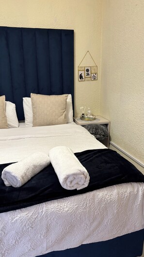 4 slaapkamers, een strijkplank/strijkijzer, wifi, beddengoed