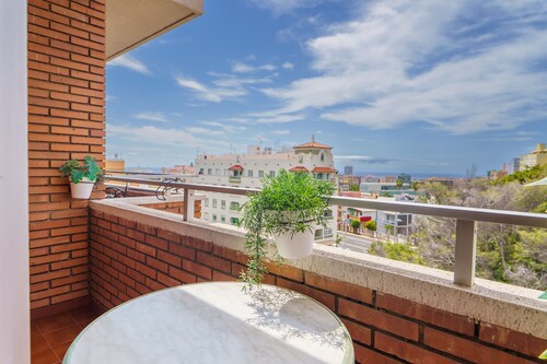 Living Sol - Centric Urban Room 1