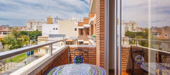 Living Sol - Centric Urban Room 2