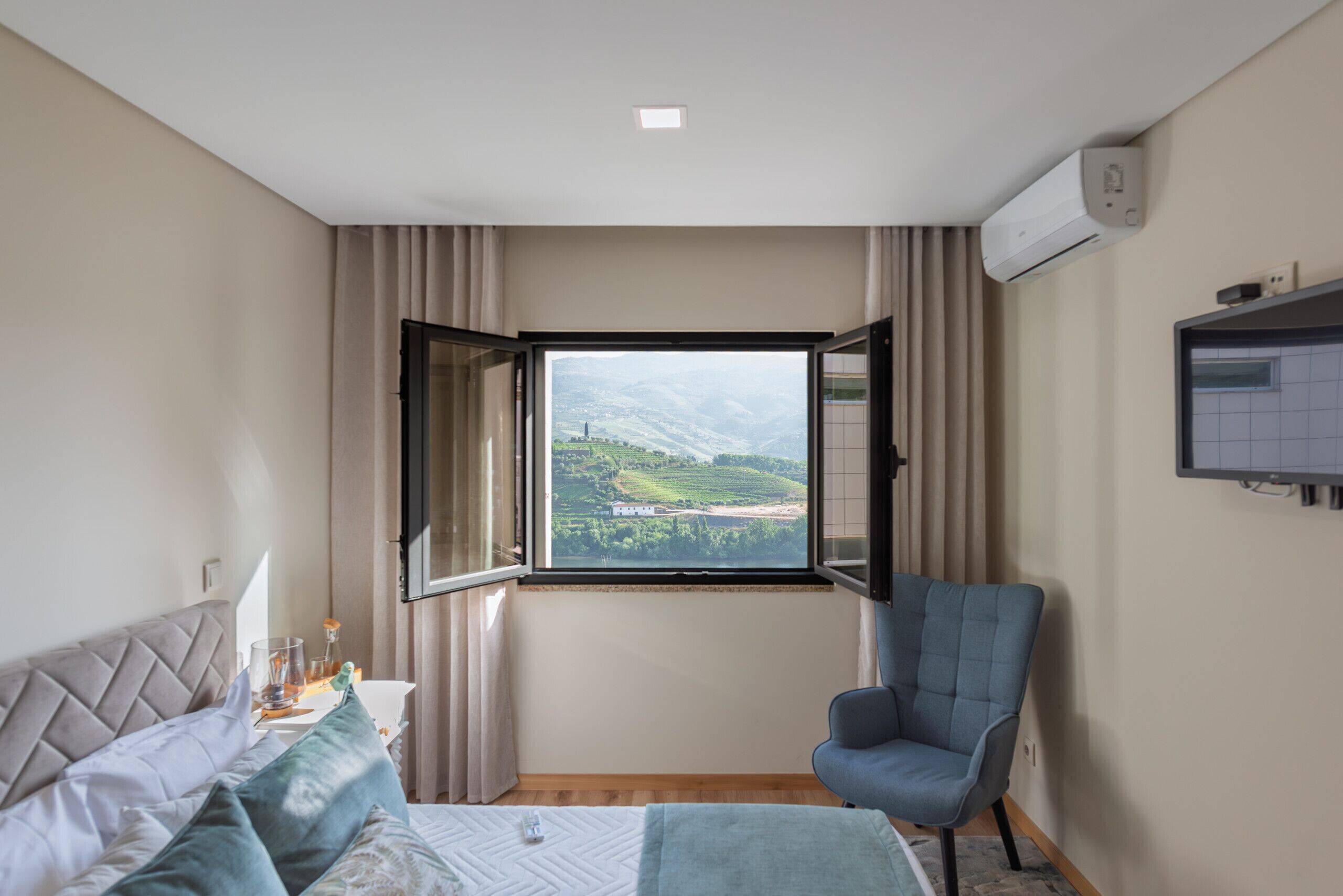 1 quarto, Wi-Fi de cortesia, roupa de cama