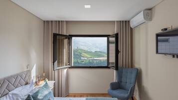 1 quarto, Wi-Fi de cortesia, roupa de cama