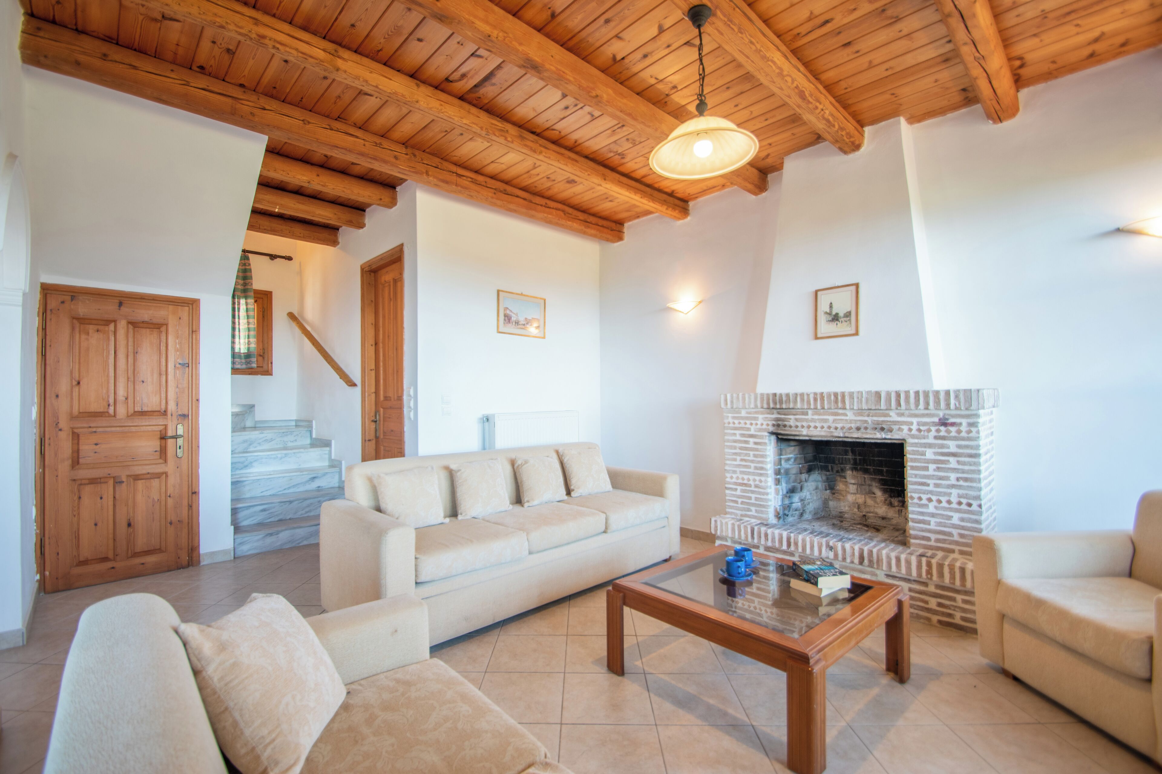 Classic House, 3 Bedrooms, Balcony, Beach View | Interior