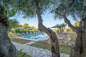 Seasonal outdoor pool - Aeolos Zante villas (Zakynthos)