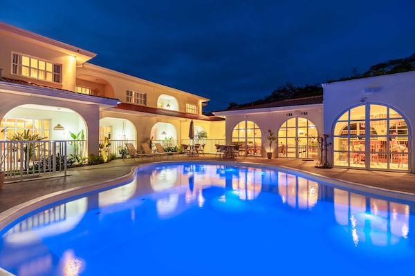 Fachada da propriedade