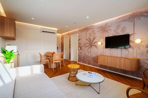 家庭房 | 浴室 | 淋浴设施、毛巾、肥皂、洗发水