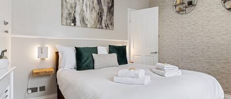 مكواة/لوح كي وواي فاي مجانًا وملاءات أسرّة