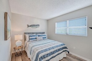 2 多间卧室、熨斗/熨衣板、免费 WiFi、床单