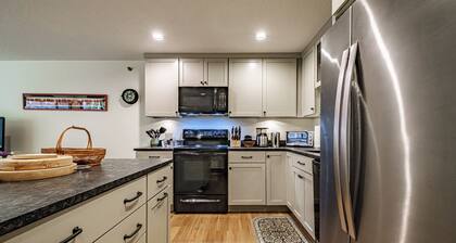 Cozy two bedroom North Peak building 3 condo