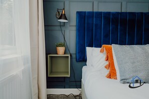 2 chambres, fer et planche à repasser, Wi-Fi, draps fournis