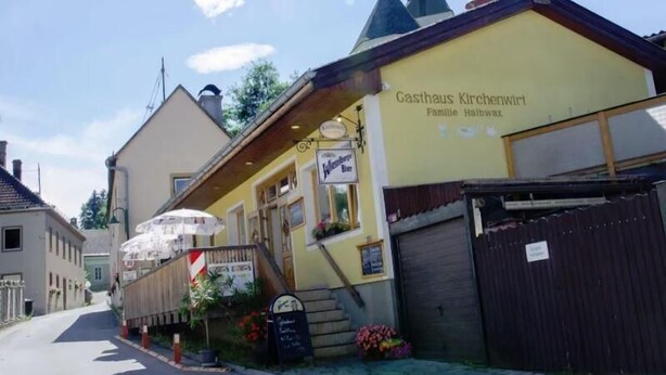 Front of property - Kirchenwirt Halbwax (Kaumberg)