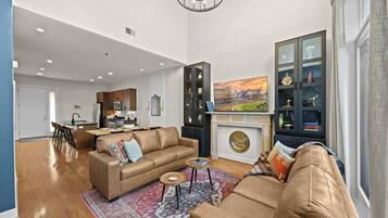 TV, stereo, offices