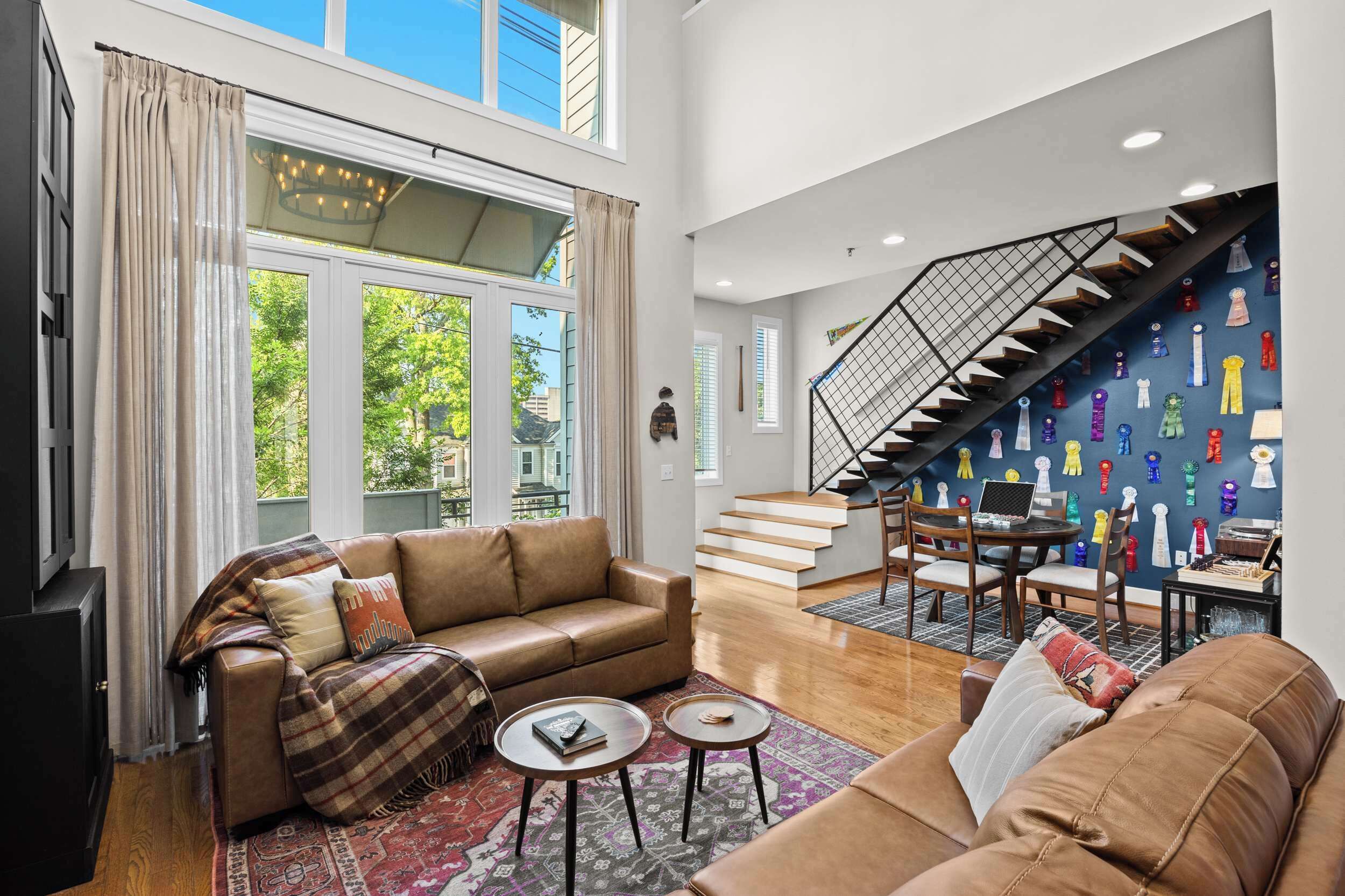 テレビ、ステレオ、書斎 / ワークスペース