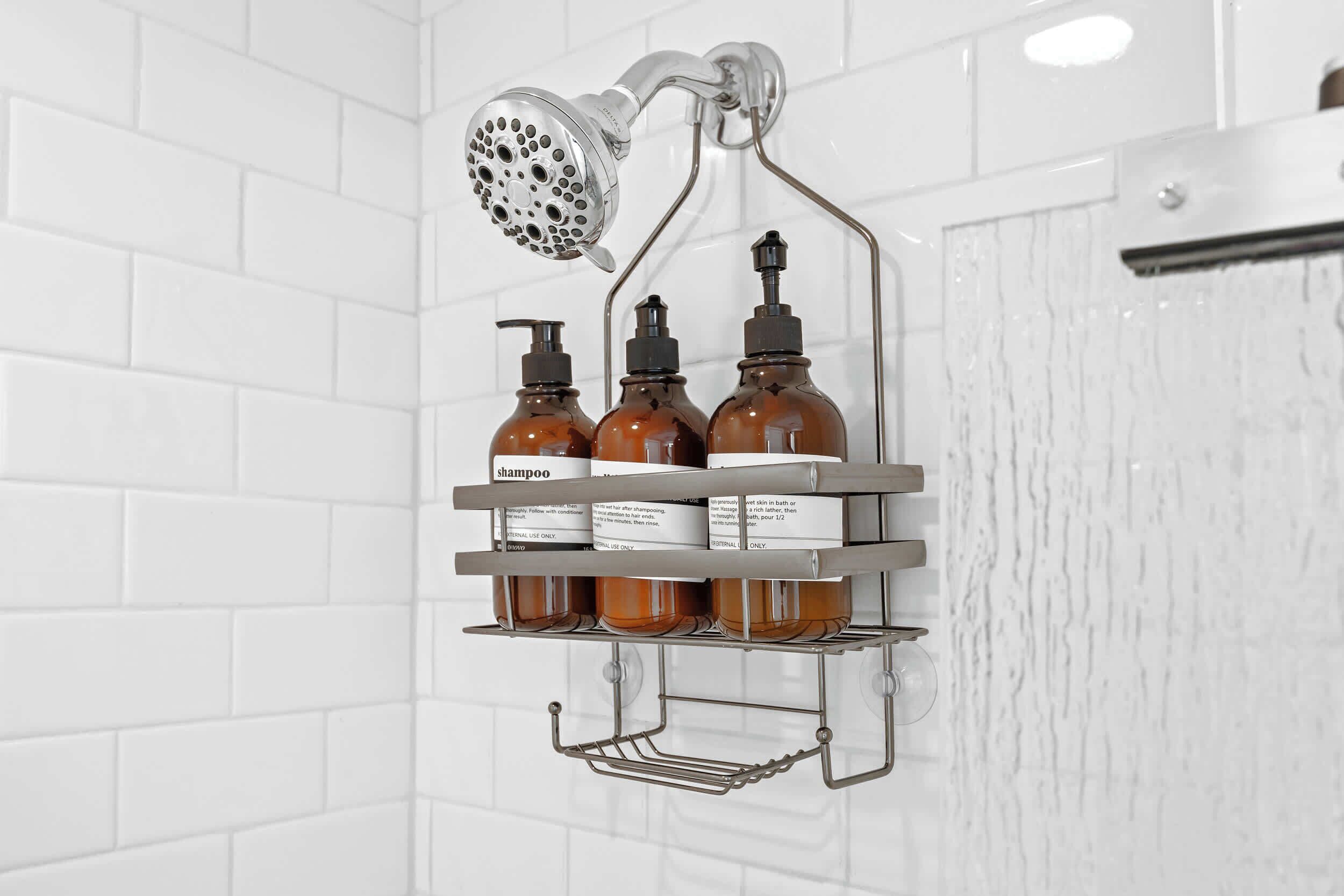 Een douche, een haardroger, handdoeken