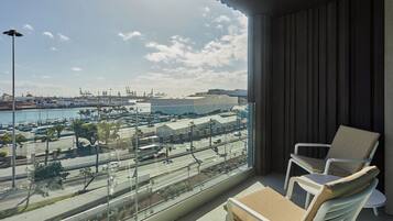 Silken Club Suite Terrace Ocean View | Ylelliset vuodevaatteet, untuvapeitot, äänieristys, ilmainen Wi-Fi