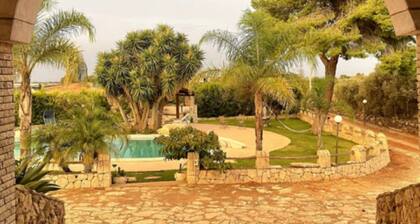 Villa of Roses