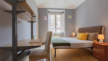 Apartamento, 2 quartos, sacada | Ferros/tábuas de passar roupa, berços (sobretaxa), Wi-Fi de cortesia