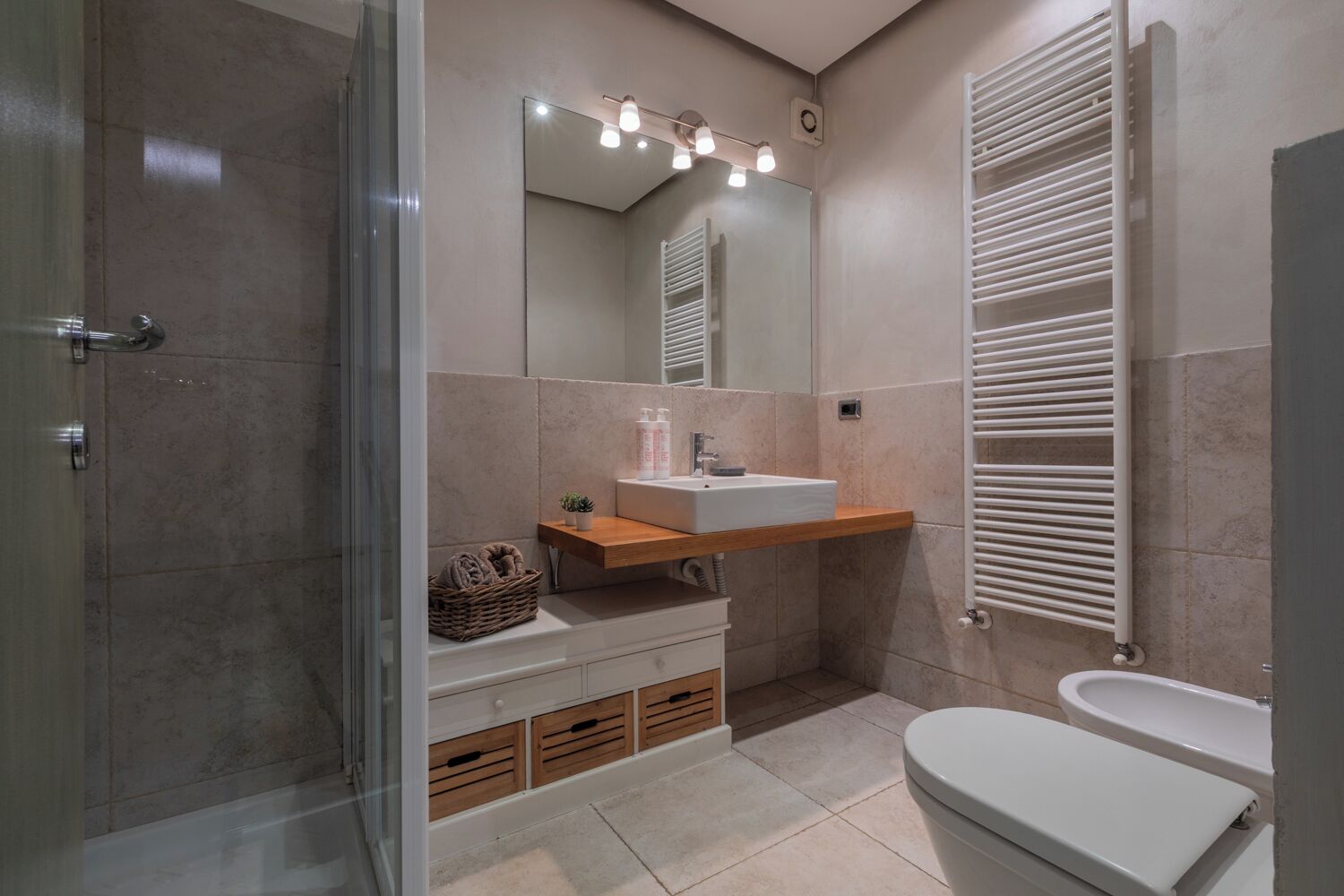 Apartment, 2 Bedrooms, Balcony | Bathroom | Separate bathtub and shower, hair dryer, towels, soap