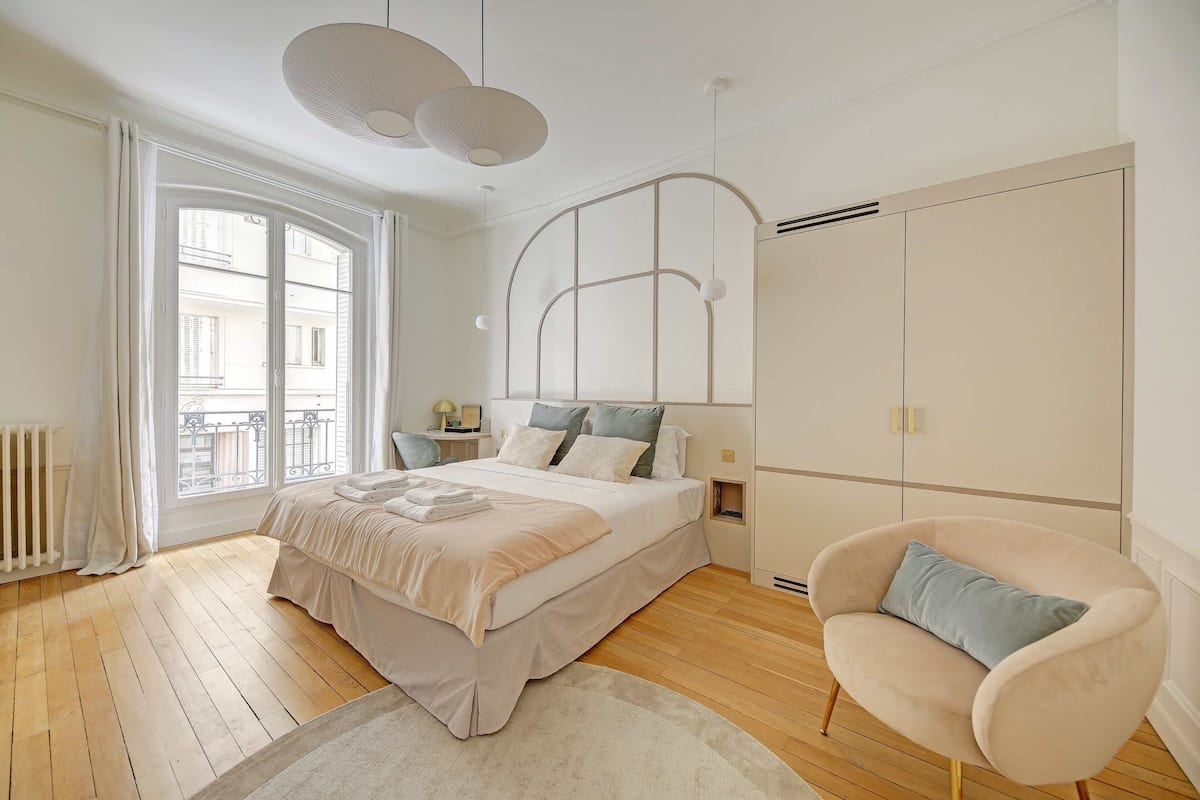 Deluxe Double Room | In-room safe, iron/ironing board, free WiFi