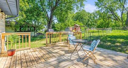 Monroe. Quiet 4BR w/ Huge Yard . Ideal for Crews & Families