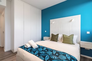 Apartment, 2 Bedrooms, Kitchen, City View | Iron/ironing board, free WiFi