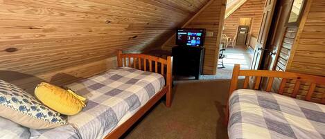 6 bedrooms, WiFi, bed sheets