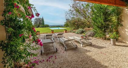 Bed and Breakfast 'Manon' with Shared Terrace, Shared Garden and Wi-Fi