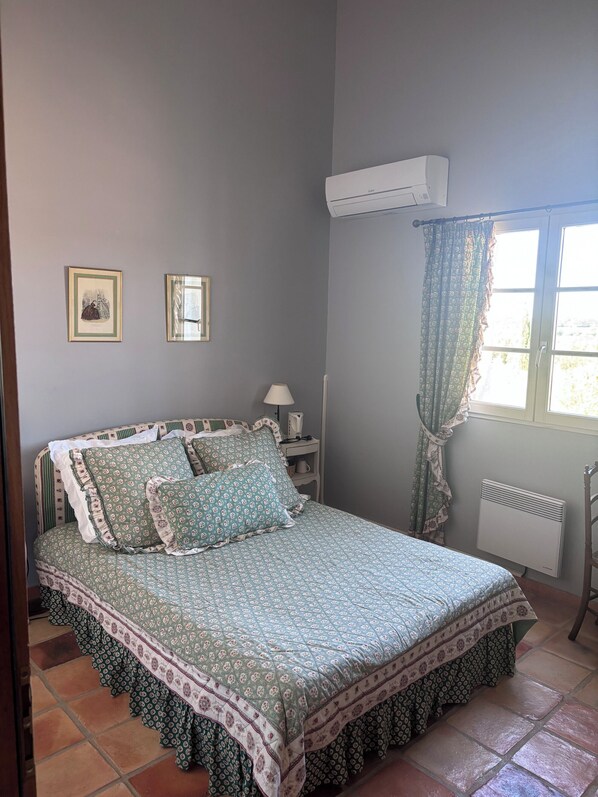 Wifi y ropa de cama