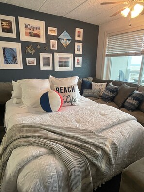 1 bedroom, in-room safe, iron/ironing board, free WiFi