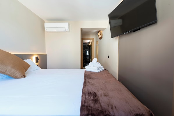 Standard Double or Twin Room | Free WiFi